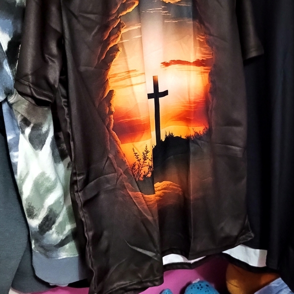 Tshirts - Picture 2 of 7